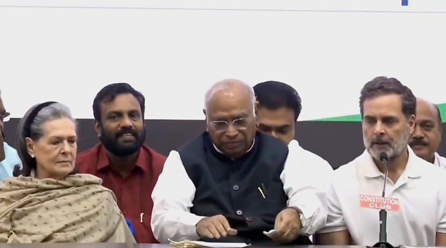 NDIA गठबंधन की बैठक, वोटर लिस्ट और EVM पर सामने आई माँग