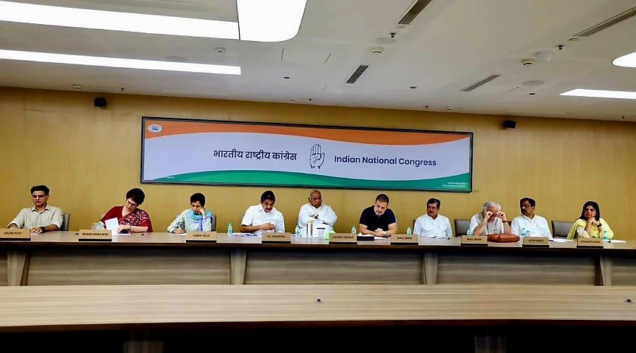 वोट चोरी के आरोप पर कांग्रेस का बड़ा अभियान, दिल्ली से गांवों तक प्रदर्शन का प्लान