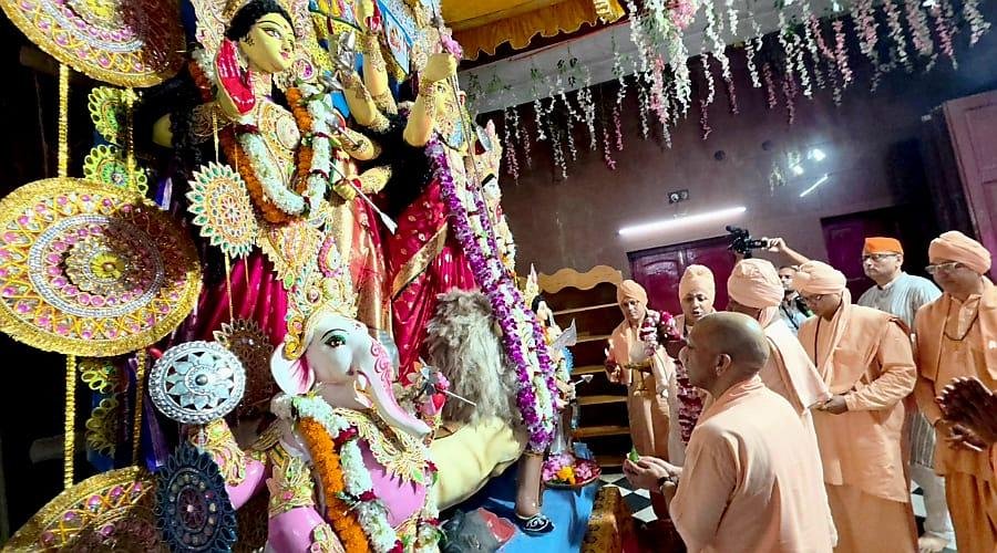 योगी बोले- धन के लिए धर्म नहीं त्यागूंगा, युद्ध छिड़ा तो बम-गोले भी दागूंगा